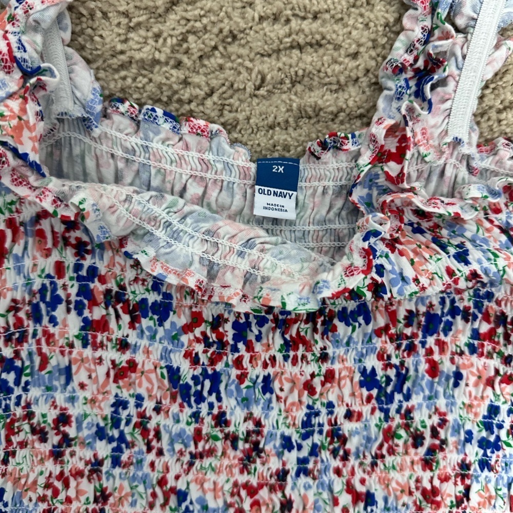 Old Navy Multicolor Smocked Top - Picture 2 of 3